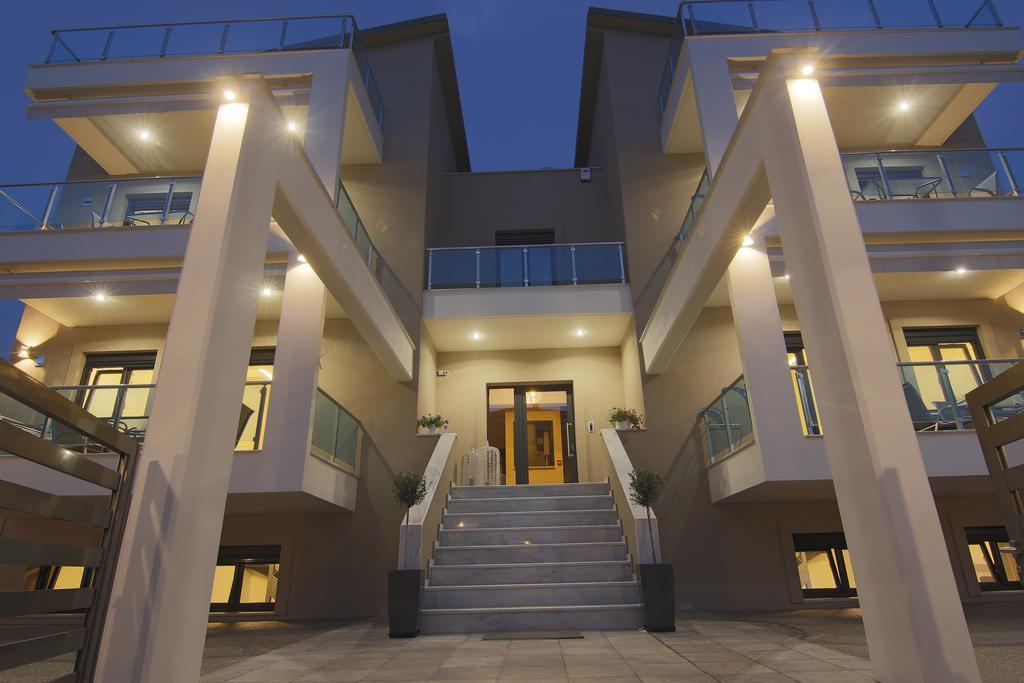 Callista Suites フロギタ エクステリア 写真